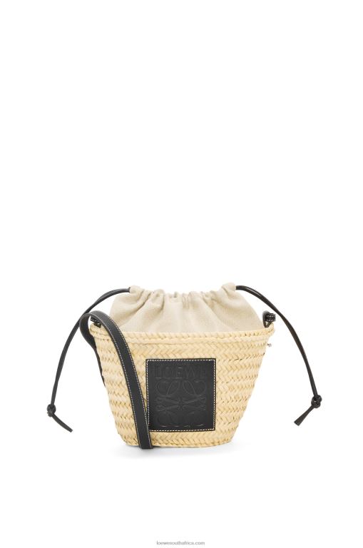 loewe_women_drawstring_bucket_bag_in_palm_leaf_and_calfskin_206xf24_natural_black.jpg Loewe Women Drawstring bucket bag in palm leaf and calfskin 206XF24 Natural/Black - Image 1