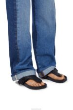 Loewe Women Ease toe post sandal in goatskin 206XF720 Black - Image 2