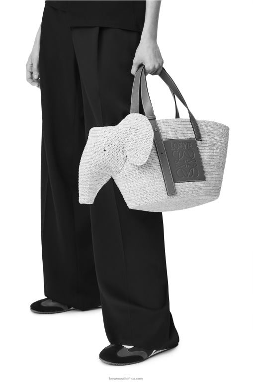 Loewe Women Elephant basket bag in raffia and calfskin 206XF80 Natural/Tan - Image 5