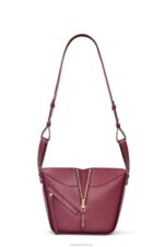 Loewe Women Hammock compact bag in classic calfskin 206XF340 Wild Berry - Image 5