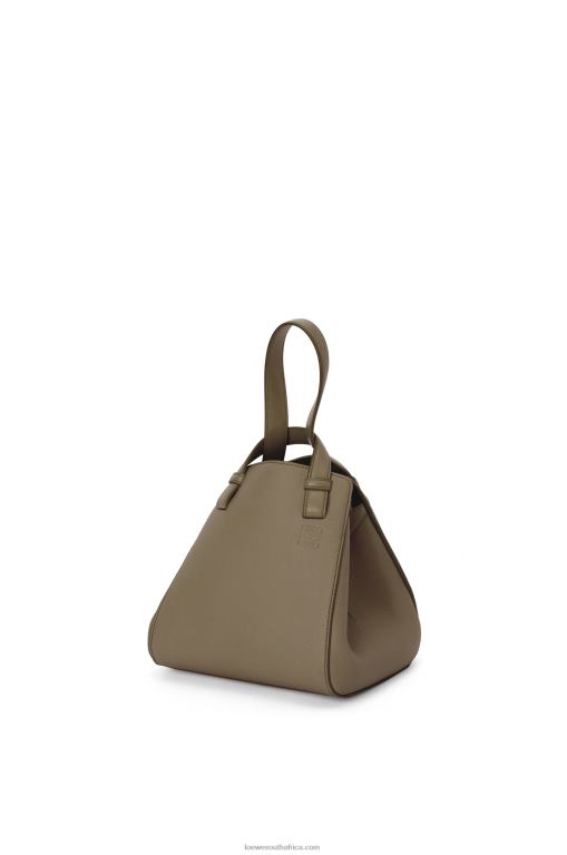 Loewe Women Hammock Nugget bag in soft grained calfskin 206XF500 Laurel Green - Image 3