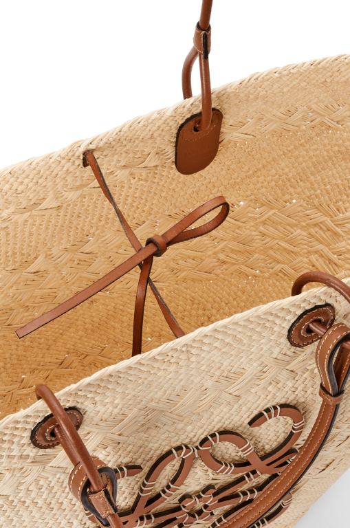 Loewe Women Large Anagram Basket bag in iraca palm and calfskin 206XF17 Natural/Tan - Image 5