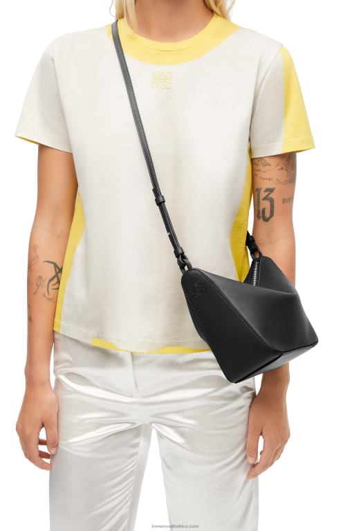 Loewe Women Mini Hammock Hobo bag in classic calfskin 206XF329 Black - Image 2