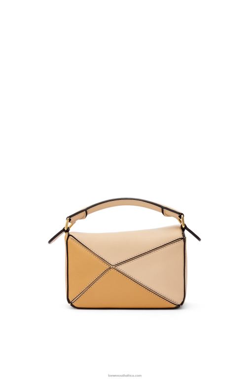 Loewe Women Mini Puzzle bag in classic calfskin 206XF233 Dusty Beige/Soft White - Image 4