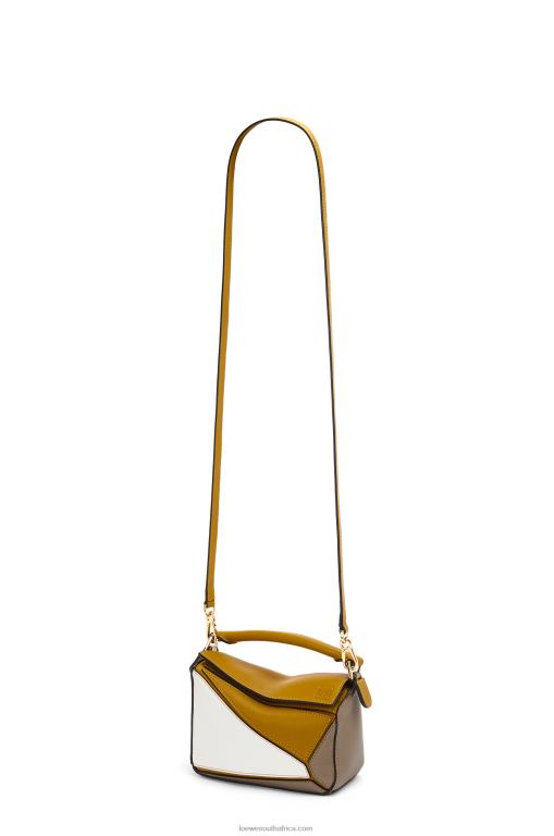 Loewe Women Mini Puzzle bag in classic calfskin 206XF277 Ochre/Soft White - Image 5