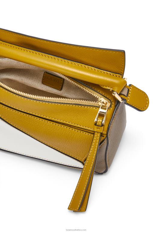 Loewe Women Mini Puzzle bag in classic calfskin 206XF277 Ochre/Soft White - Image 6