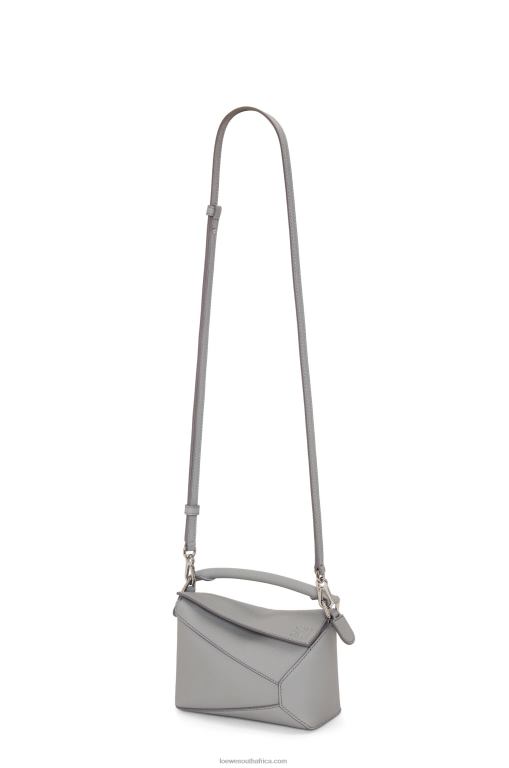 Loewe Women Mini Puzzle Edge bag in soft grained calfskin 206XF198 Pearl Grey - Image 7