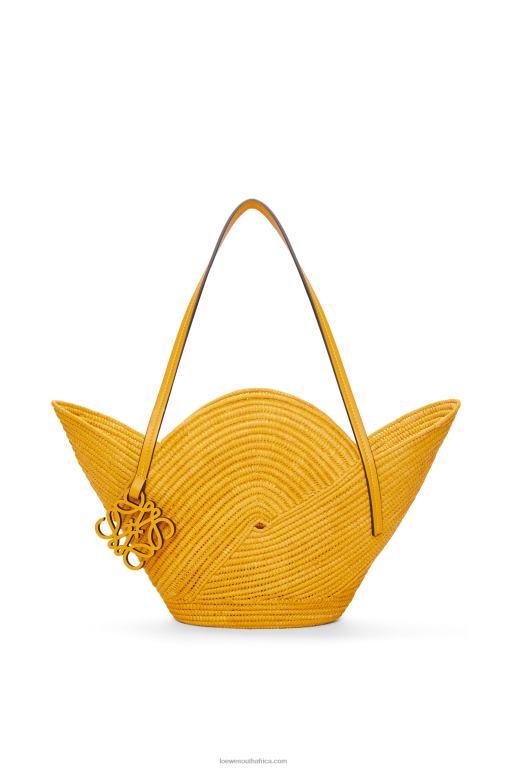 loewe_women_petal_basket_bag_in_raffia_and_calfskin_206xf40_ochre.jpg Loewe Women Petal basket bag in raffia and calfskin 206XF40 Ochre - Image 1