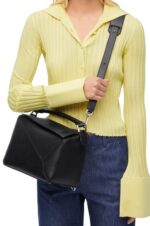 Loewe Women Puzzle bag in classic calfskin 206XF479 Black - Image 3