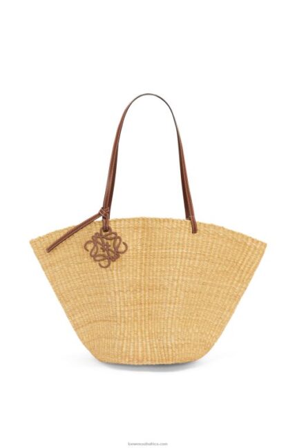 Loewe Women Shell Basket bag in elephant grass and calfskin 206XF63 Natural/Pecan