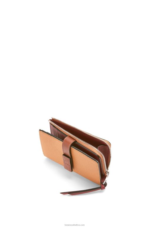 Loewe Women Slim zip bifold wallet in soft grained calfskin 206XF1255 Light Caramel/Pecan - Image 3