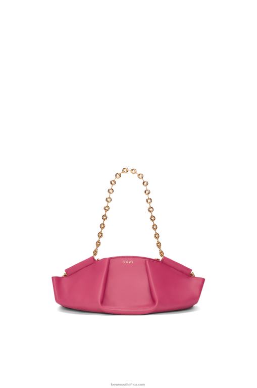 loewe_women_small_paseo_bag_in_shiny_nappa_calfskin_with_chain_206xf420_magenta.jpg Loewe Women Small Paseo bag in shiny nappa calfskin with chain 206XF420 Magenta - Image 1