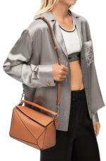 Loewe Women Small Puzzle bag in classic calfskin 206XF364 Tan - Image 3