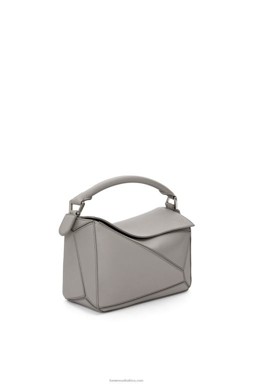 Loewe Women Small Puzzle bag in classic calfskin 206XF537 Pearl Grey - Image 2