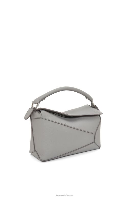 Loewe Women Small Puzzle Edge bag in soft grained calfskin 206XF366 Pearl Grey - Image 3