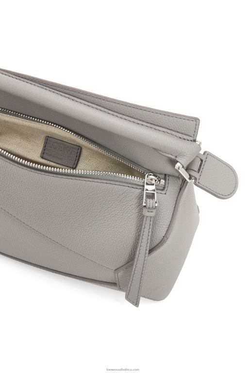 Loewe Women Small Puzzle Edge bag in soft grained calfskin 206XF366 Pearl Grey - Image 7