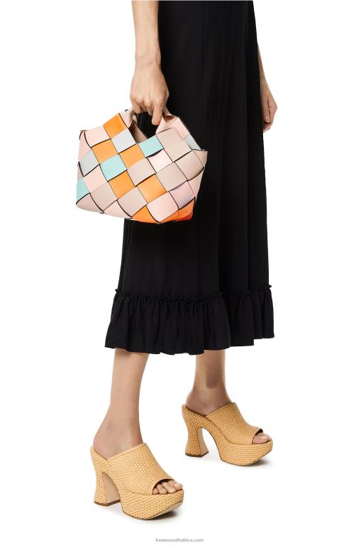 Loewe Women Small Surplus Leather Woven basket bag in calfskin 206XF105 Apricot/Gold - Image 2