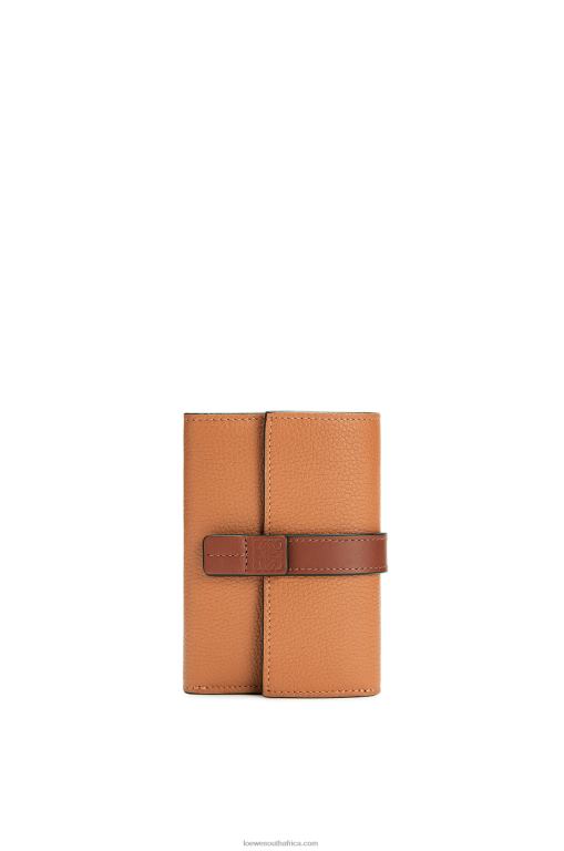 loewe_women_small_vertical_wallet_in_soft_grained_calfskin_206xf1256_light_caramel_pecan.jpg Loewe Women Small vertical wallet in soft grained calfskin 206XF1256 Light Caramel/Pecan - Image 1