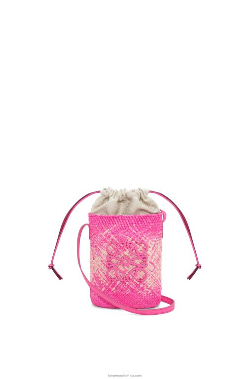 loewe_women_square_pocket_in_iraca_palm_and_calfskin_206xf223_fuchsia.jpg Loewe Women Square pocket in iraca palm and calfskin 206XF223 Fuchsia - Image 1