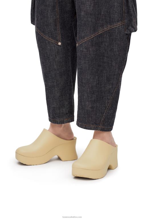Loewe Women Terra foam clog in light foam rubber 206XF747 Oat Milk - Image 2