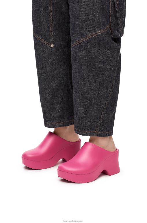 Loewe Women Terra foam clog in light foam rubber 206XF752 Pink Hortensia - Image 2