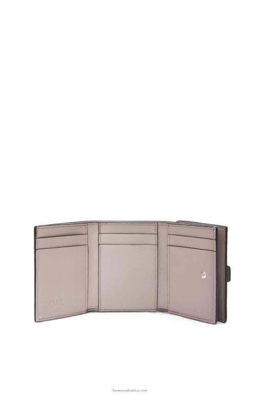 Loewe Women Trifold wallet in soft grained calfskin 206XF1250 Pearl Grey/Light Pale Green - Image 2