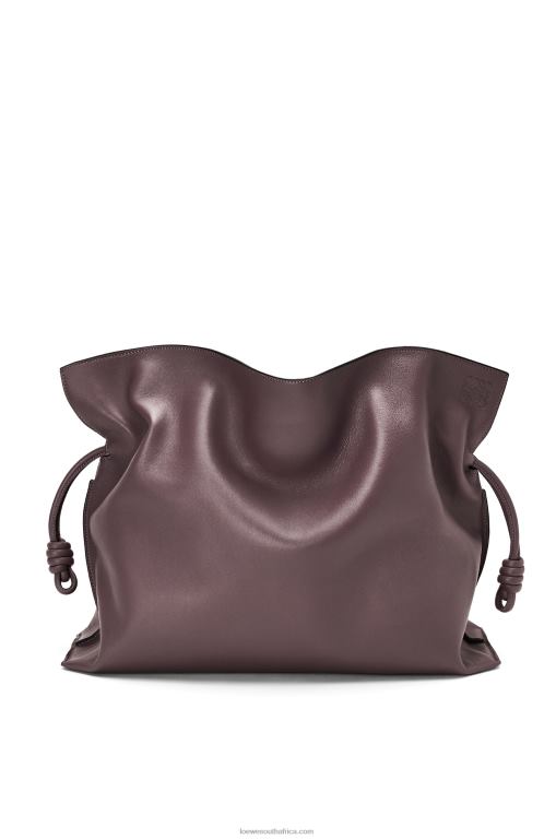loewe_women_xl_flamenco_bag_in_nappa_calfskin_206xf526_prune.jpg Loewe Women XL Flamenco bag in nappa calfskin 206XF526 Prune - Image 1